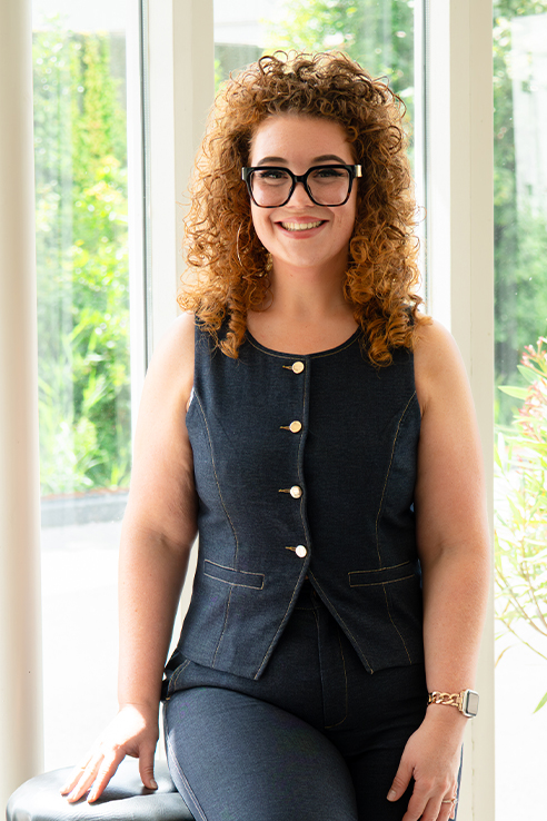 Foto van Naomi van der Meij - Designer bij Outhands Internet & Media